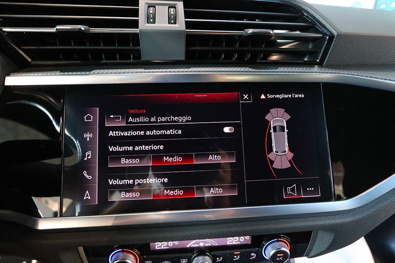 AUDI Q3 35 TDI Quattro S-Tronic S-Line - 23