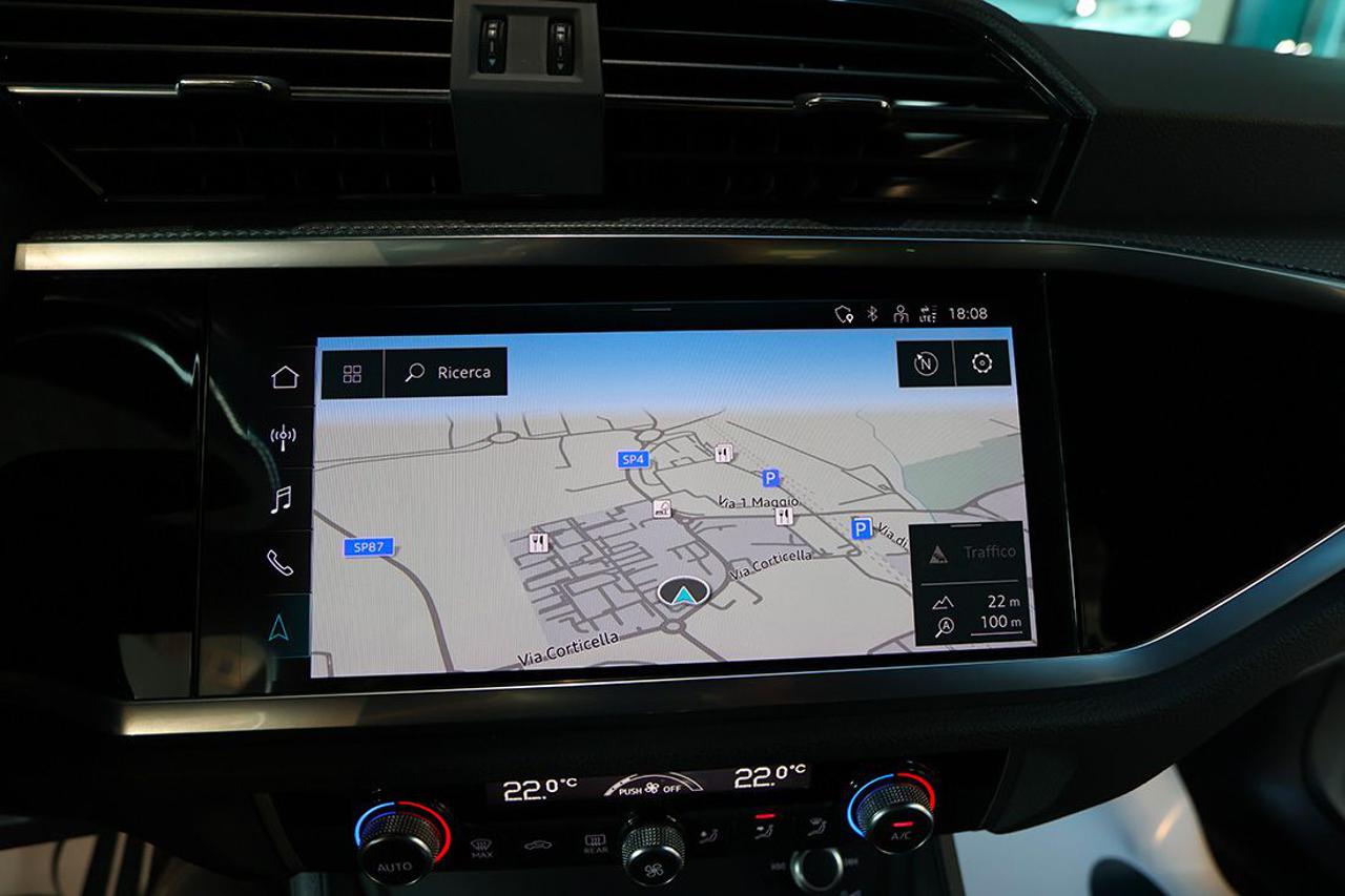 AUDI Q3 35 TDI Quattro S-Tronic S-Line - 22