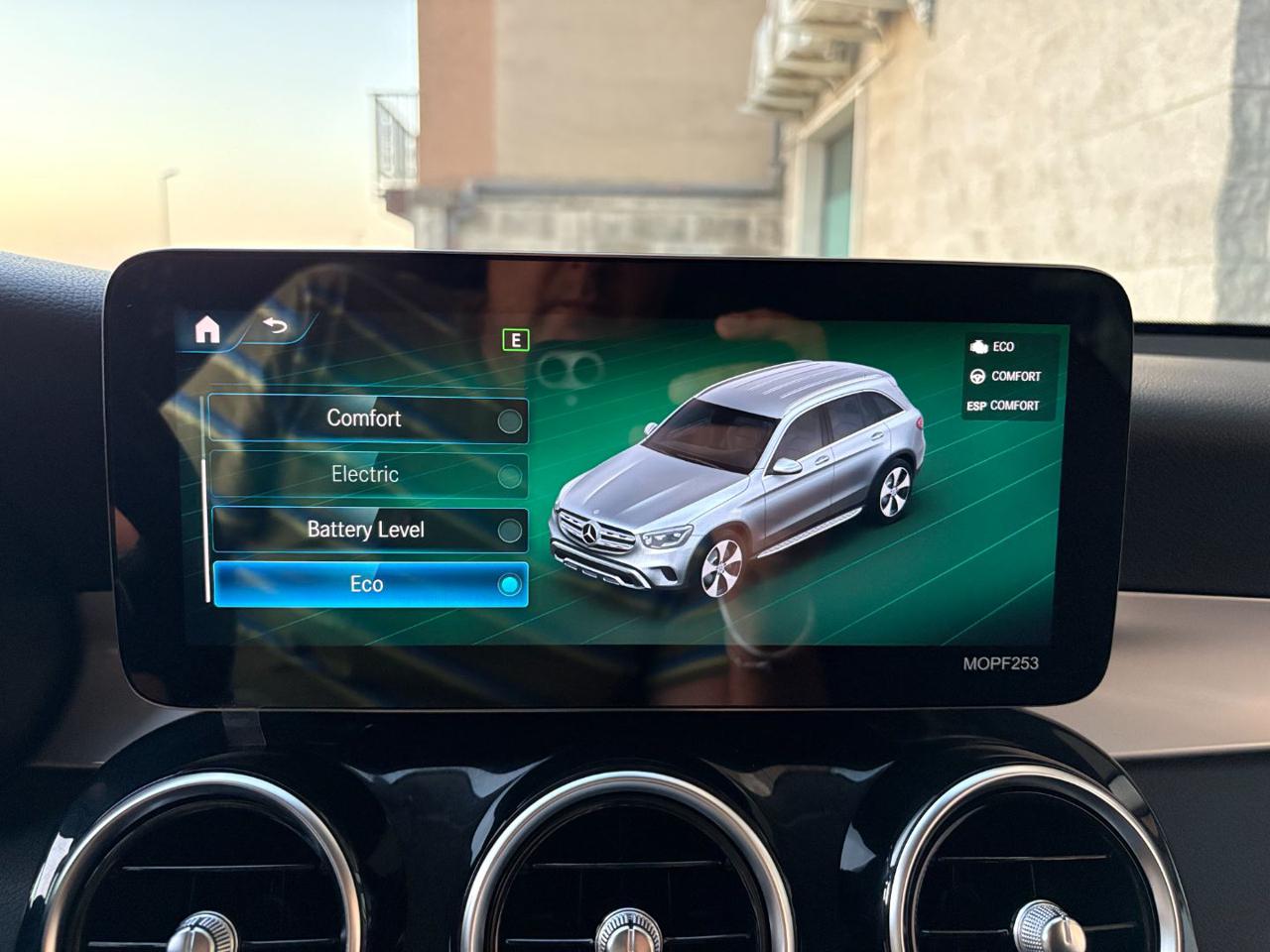 MERCEDES-BENZ GLC 300 de 4Matic Plug-in hybrid Sport. - 40