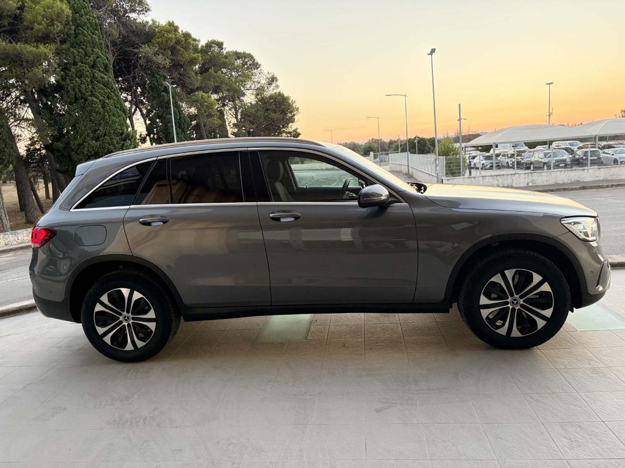 MERCEDES-BENZ GLC 300 de 4Matic Plug-in hybrid Sport. - 4