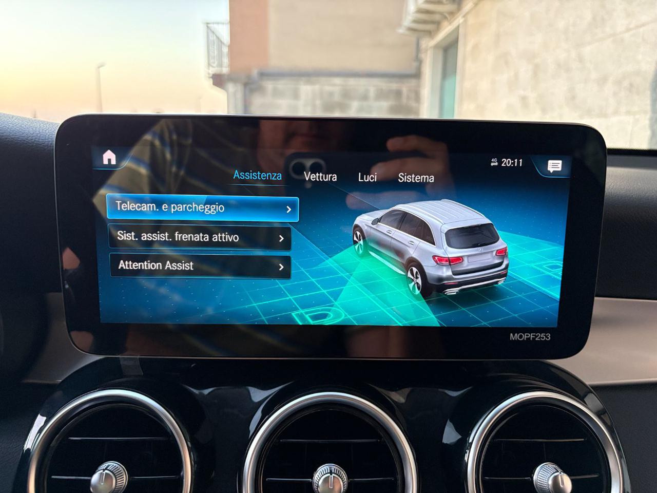 MERCEDES-BENZ GLC 300 de 4Matic Plug-in hybrid Sport. - 26