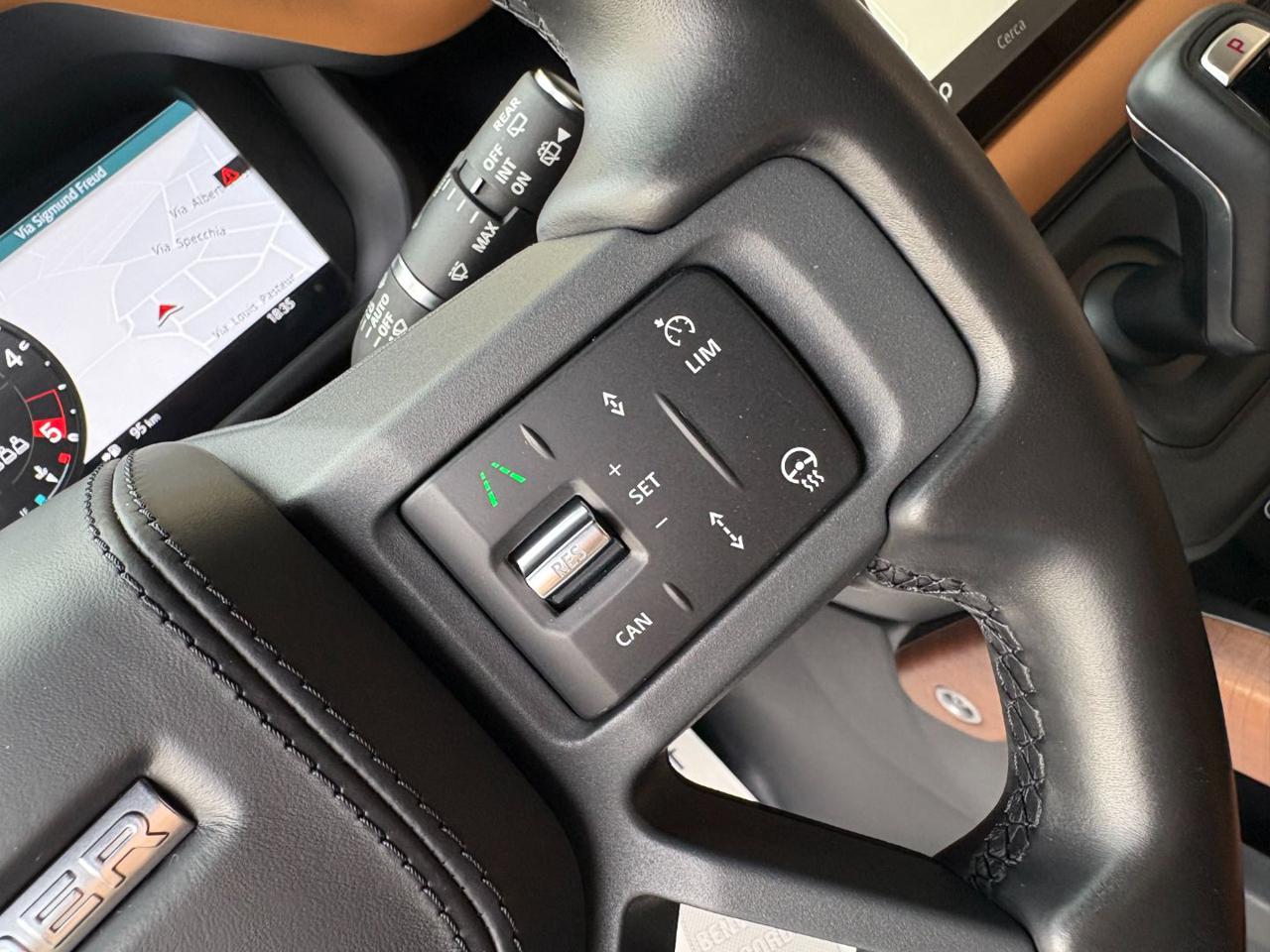 LAND ROVER Defender 110 3.0D I6 250 CV AWD Auto X-Dynamic HSE. - 65