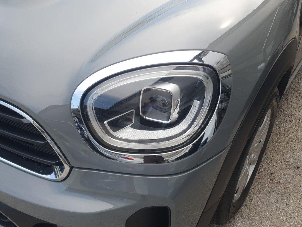 MINI Countryman 1.5 One Business Countryman manuale - 6