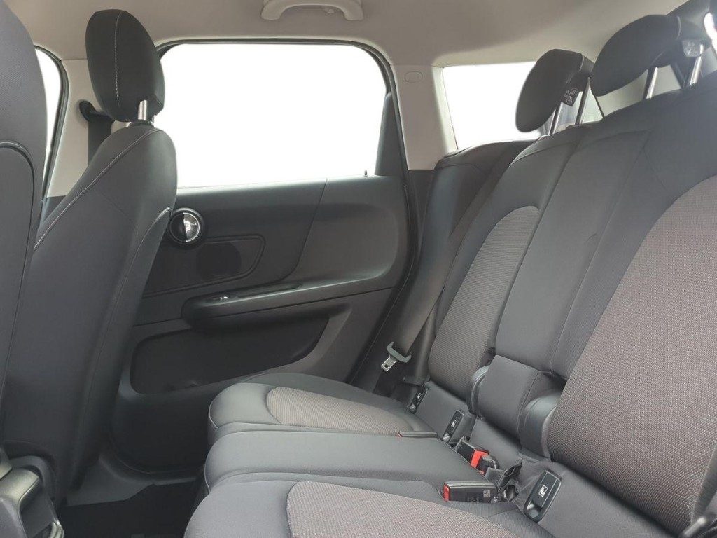 MINI Countryman 1.5 One Business Countryman manuale - 10
