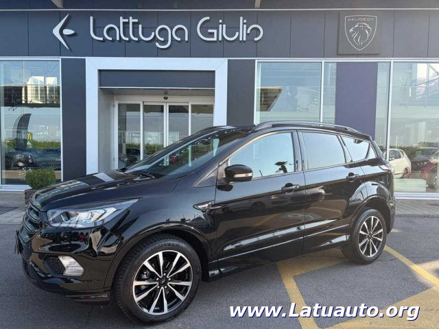FORD Kuga Nero pastello