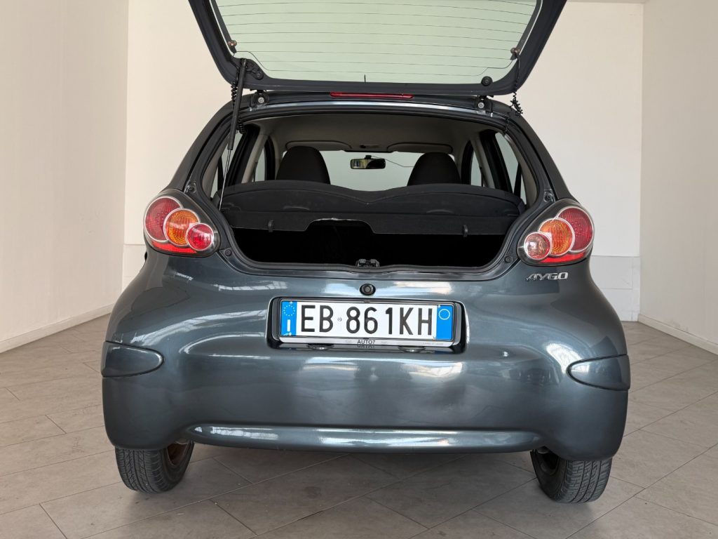 TOYOTA Aygo 1.0 12V VVT-i 5 porte. - 11