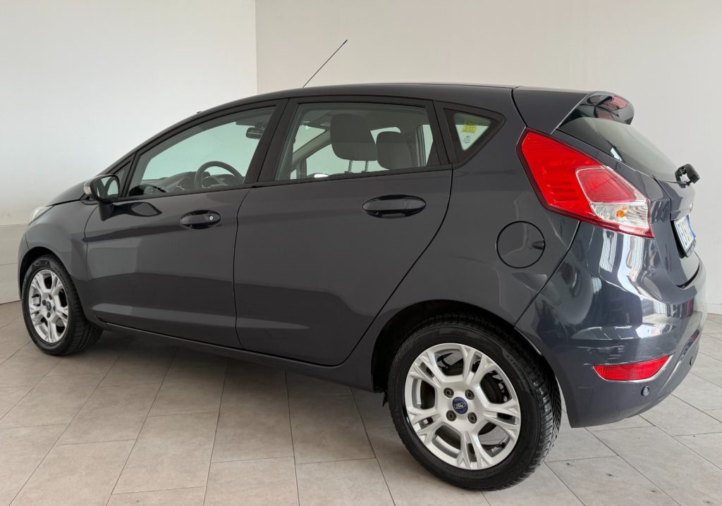 FORD Fiesta 1.4 5p. Bz.- GPL Titanium - 9