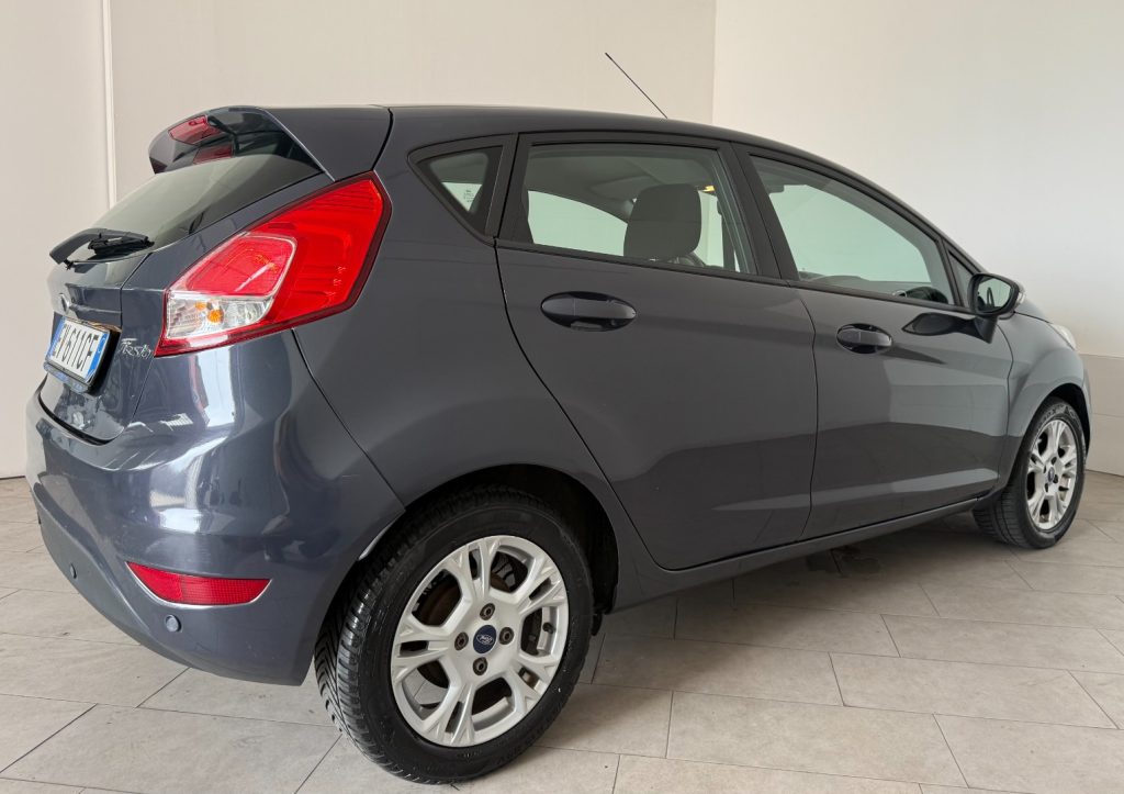 FORD Fiesta 1.4 5p. Bz.- GPL Titanium - 10