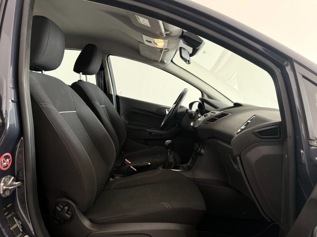 FORD Fiesta 1.4 5p. Bz.- GPL Titanium - 6