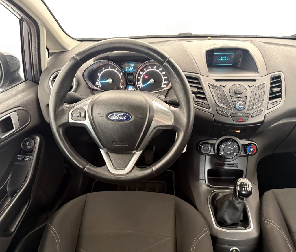 FORD Fiesta 1.4 5p. Bz.- GPL Titanium - 14