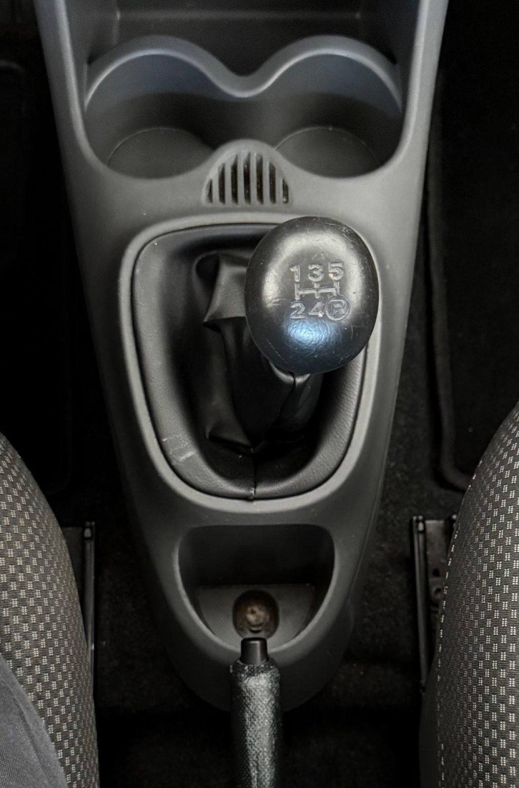 TOYOTA Aygo 1.0 12V VVT-i .5 porte - 19