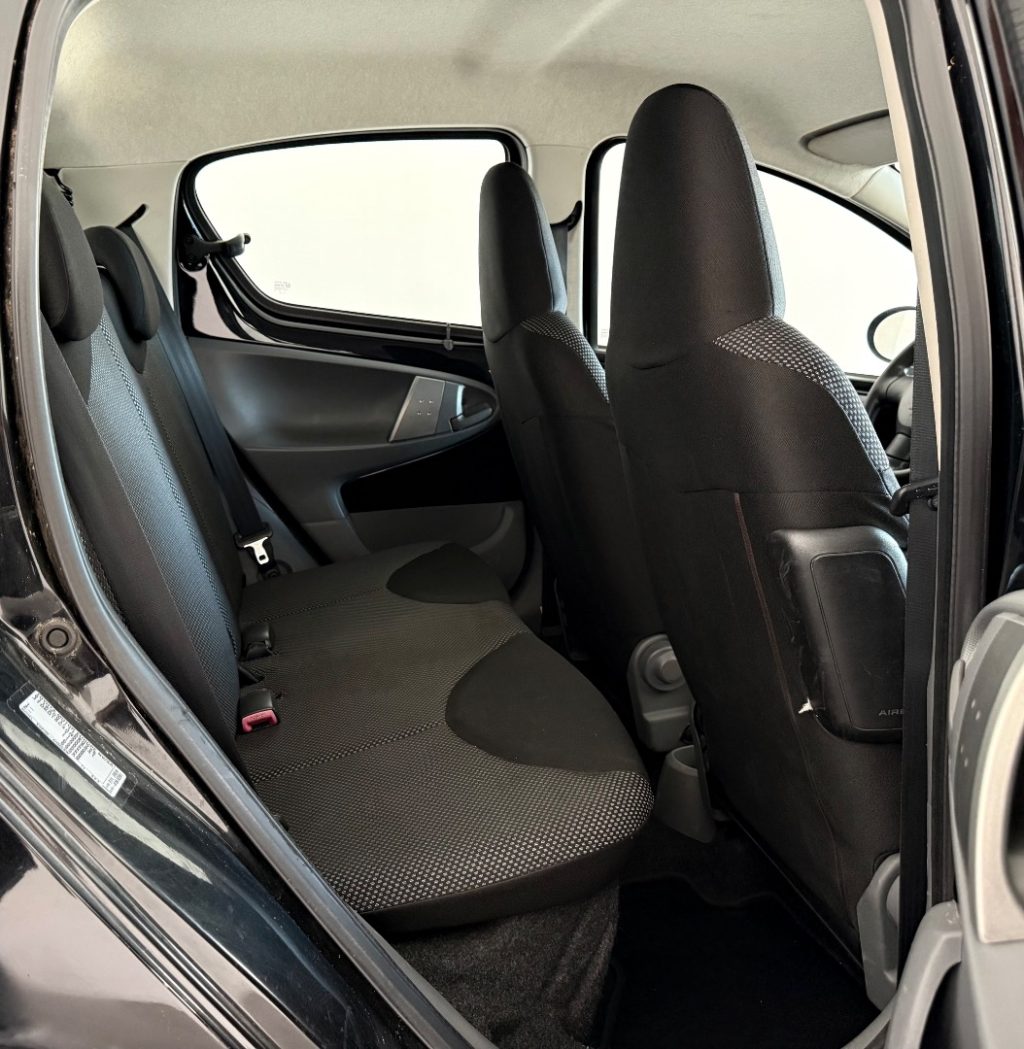 TOYOTA Aygo 1.0 12V VVT-i .5 porte - 15