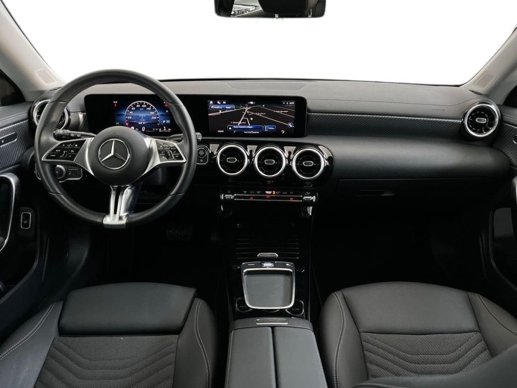 MERCEDES-BENZ CLA 180 d Automatic Shooting Brake Advanced - 9