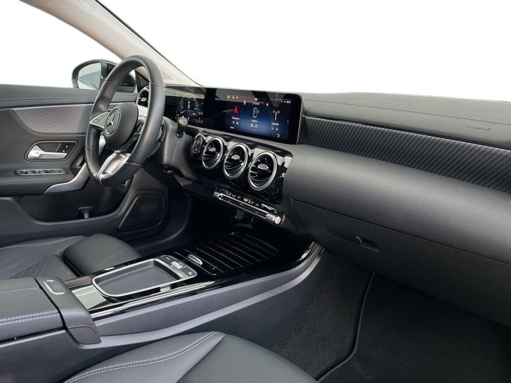 MERCEDES-BENZ CLA 180 d Automatic Shooting Brake Advanced - 16