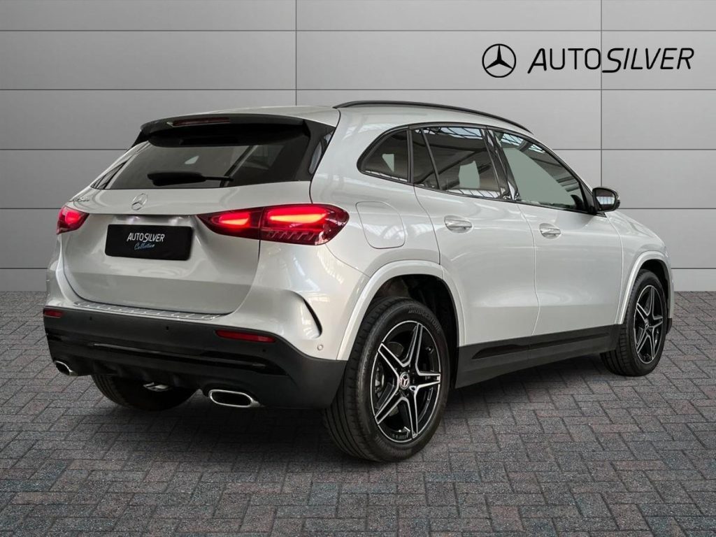 MERCEDES-BENZ GLA 250 e EQ AMG Line Advanced Plus auto - 2