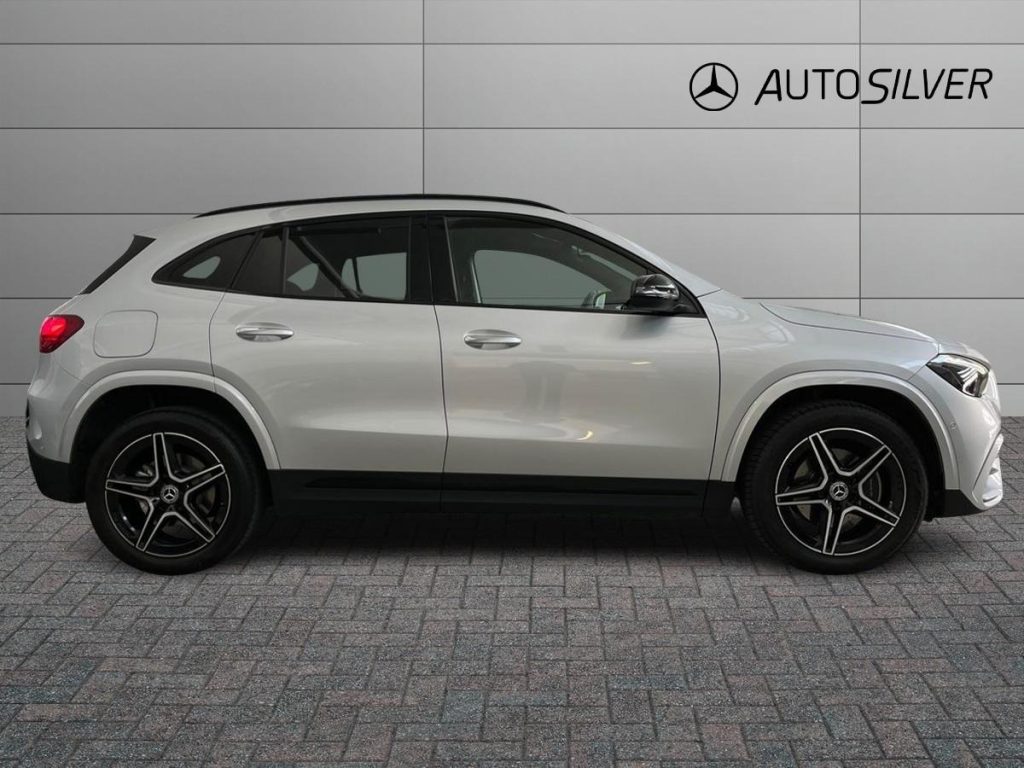 MERCEDES-BENZ GLA 250 e EQ AMG Line Advanced Plus auto - 5