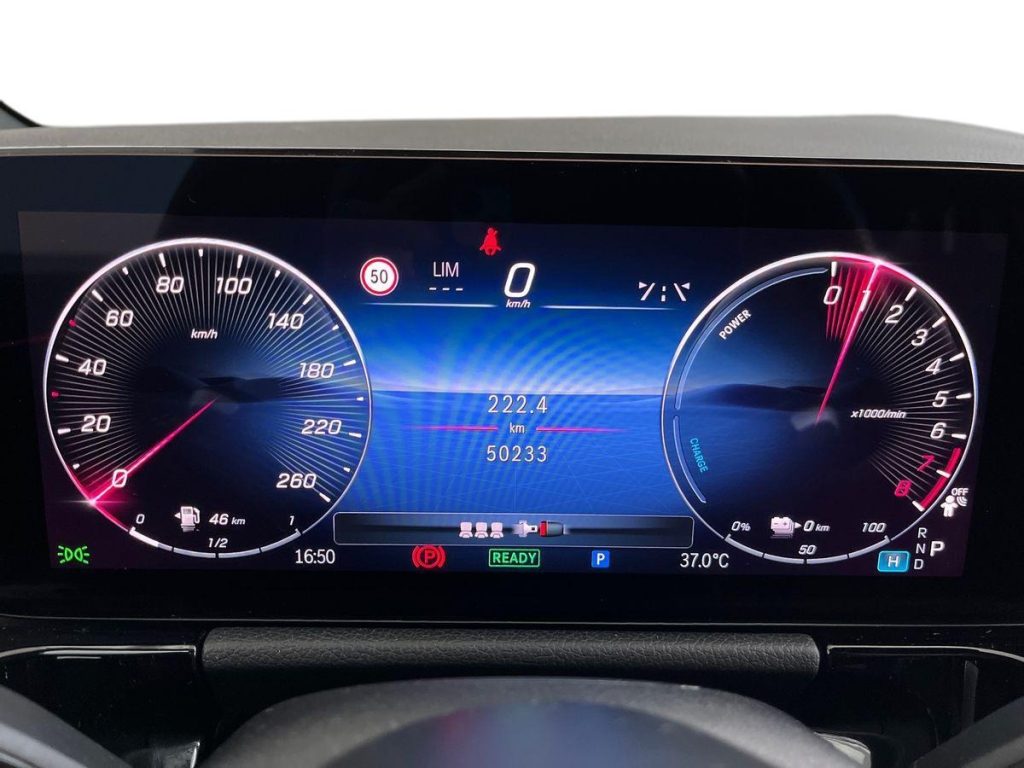 MERCEDES-BENZ GLA 250 e EQ AMG Line Advanced Plus auto - 8