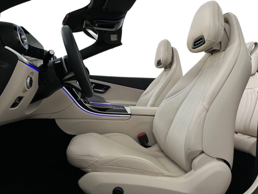 MERCEDES-BENZ CLE 450 4Matic Cabrio AMG Line Premium Plus - 10