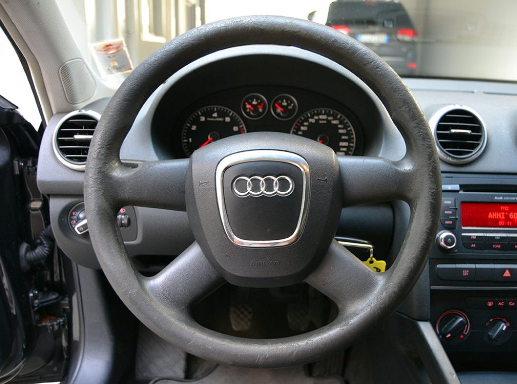 AUDI A3 SPB 1.6 Attraction ** - 6