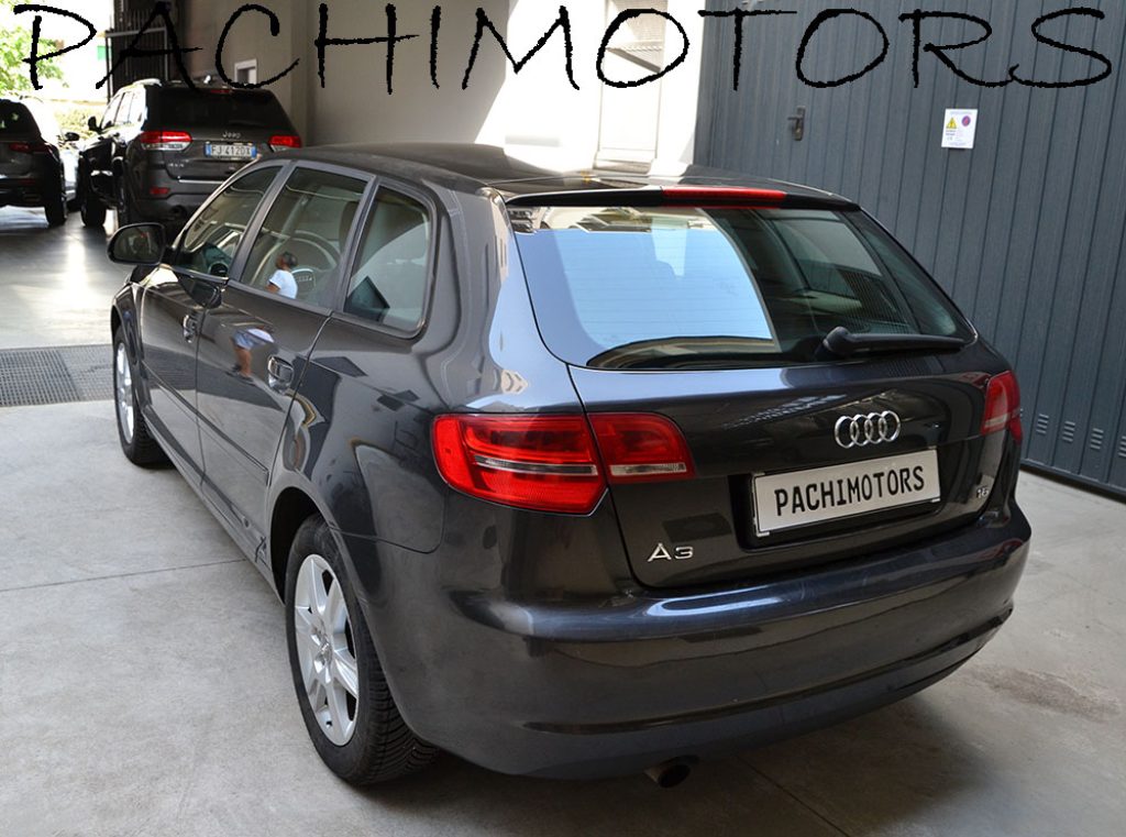 AUDI A3 SPB 1.6 Attraction ** - 11