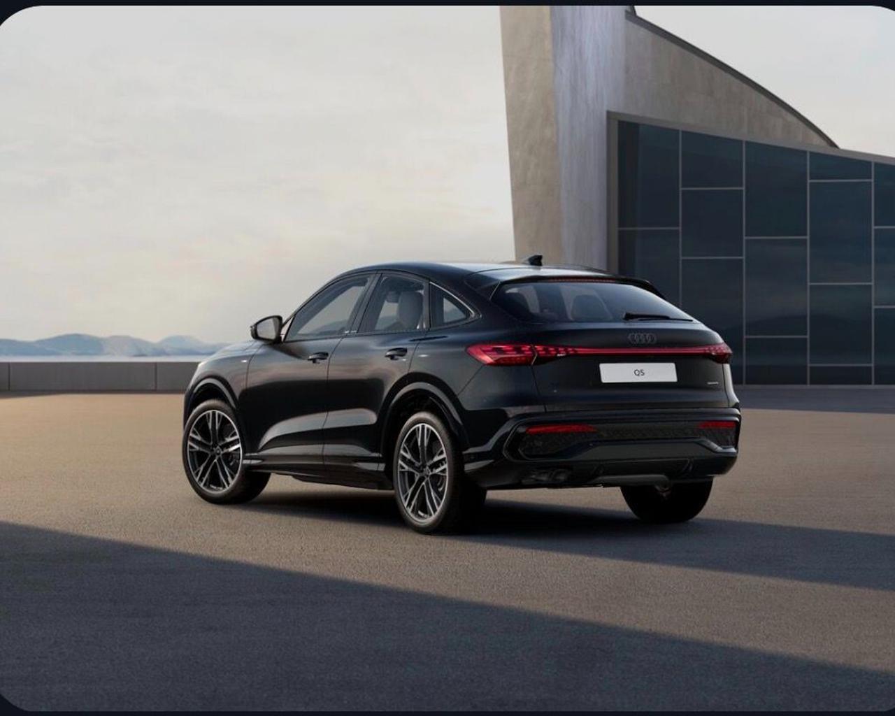 AUDI Q5 SPB 40 TDI quattro S tronic S line Tetto Pano - 4