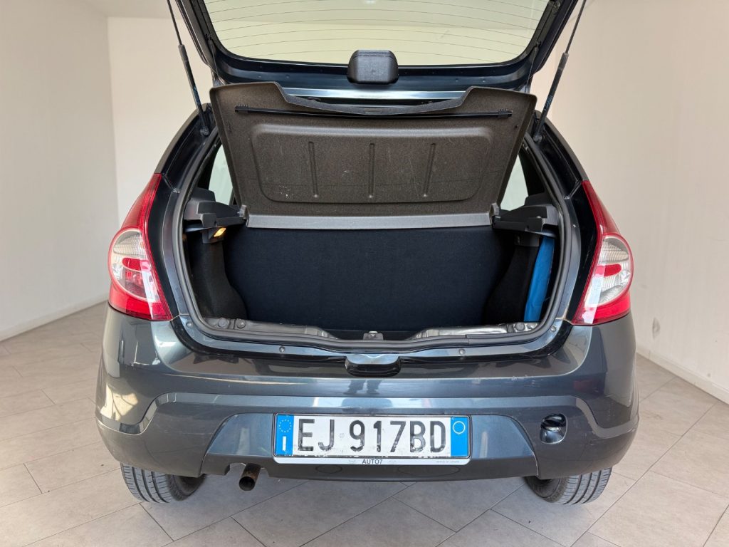 DACIA Sandero 1.2 16V - 5