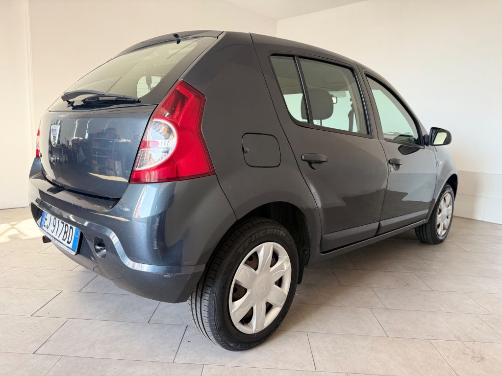 DACIA Sandero 1.2 16V - 7