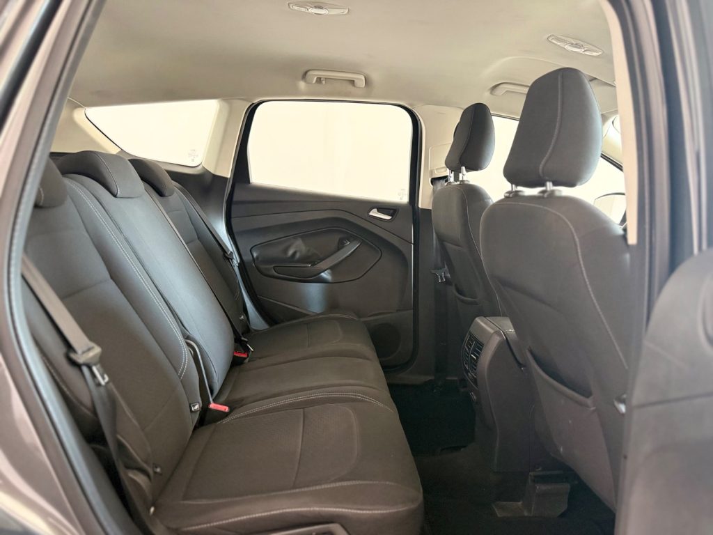 FORD Kuga 1.5 TDCI 120 CV S&S 2WD Business - 9