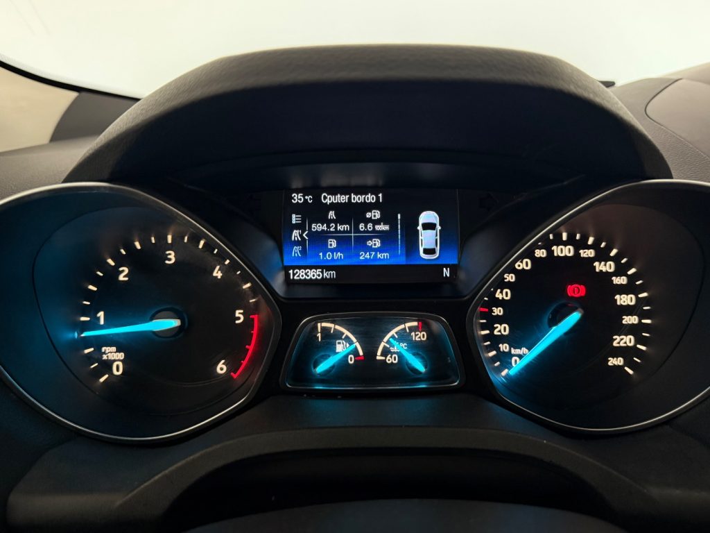 FORD Kuga 1.5 TDCI 120 CV S&S 2WD Business - 21