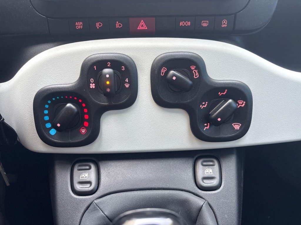 FIAT Panda Cross 1.0 FireFly S&S Hybrid - 11