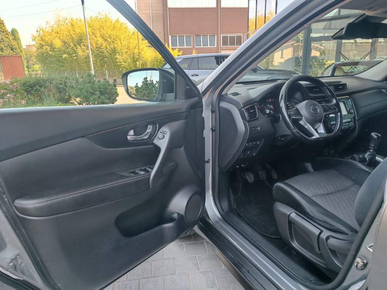 NISSAN X-Trail 1.6 dCi 2WD N-Connecta - 31