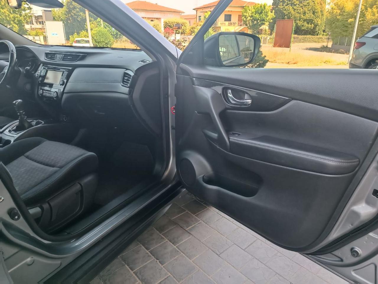 NISSAN X-Trail 1.6 dCi 2WD N-Connecta - 11