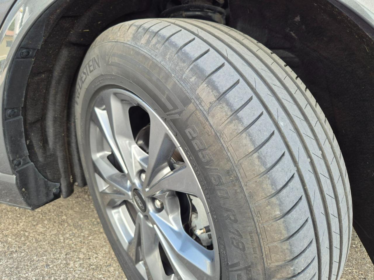 FORD Kuga 2.0 EcoBlue 120 CV aut. 2WD ST-Line - 23