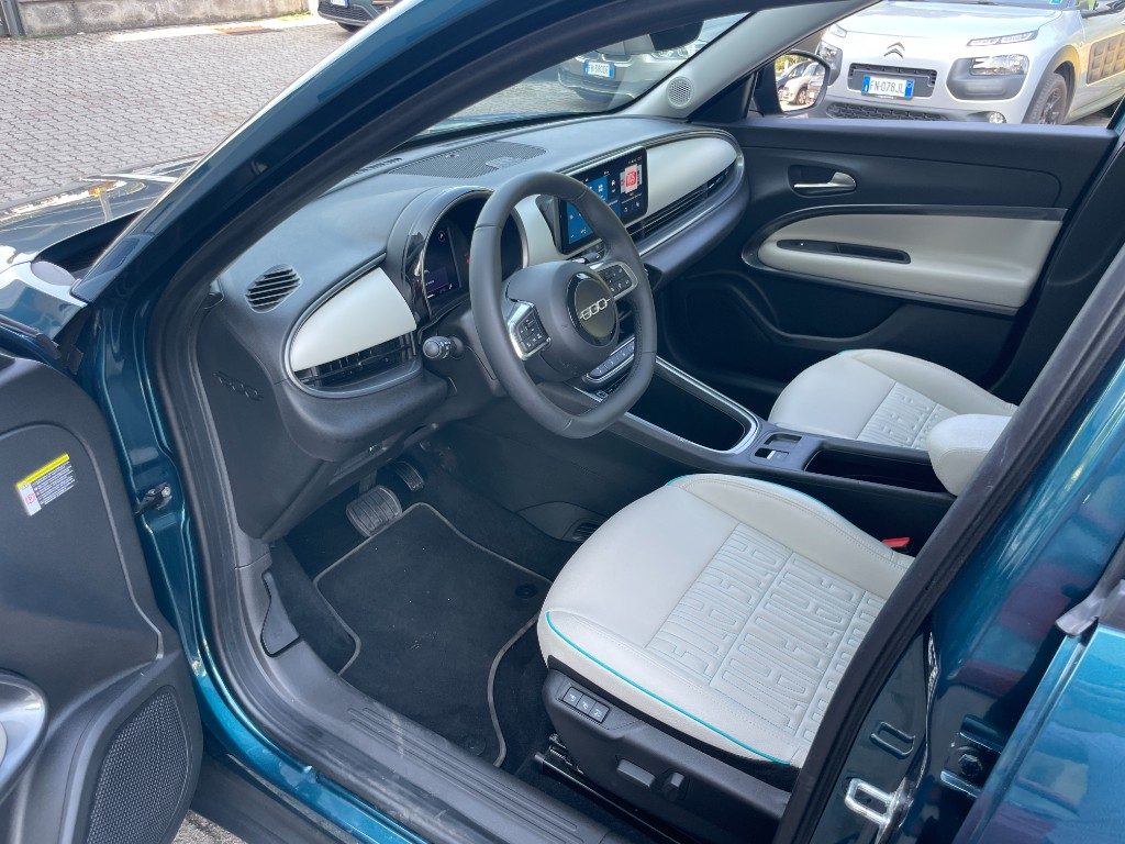 FIAT 600 Hybrid 110 CV DCT MHEV La Prima--12.700KM - 7