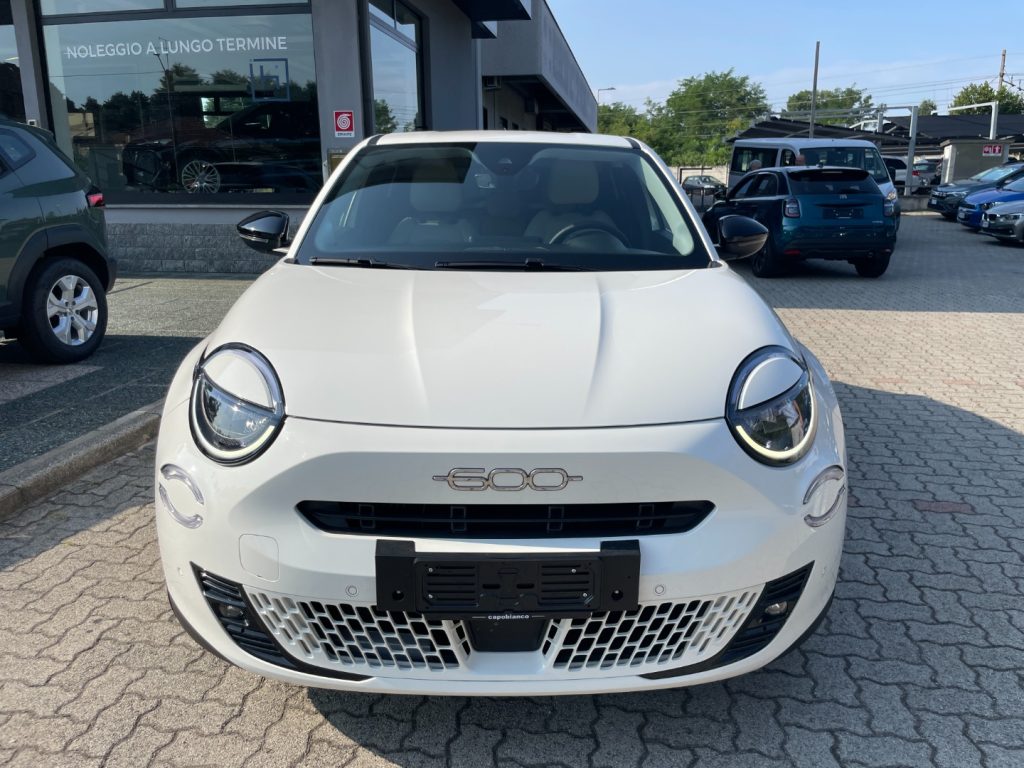 FIAT 600 Hybrid 110 CV DCT MHEV La Prima--16.300KM - 2