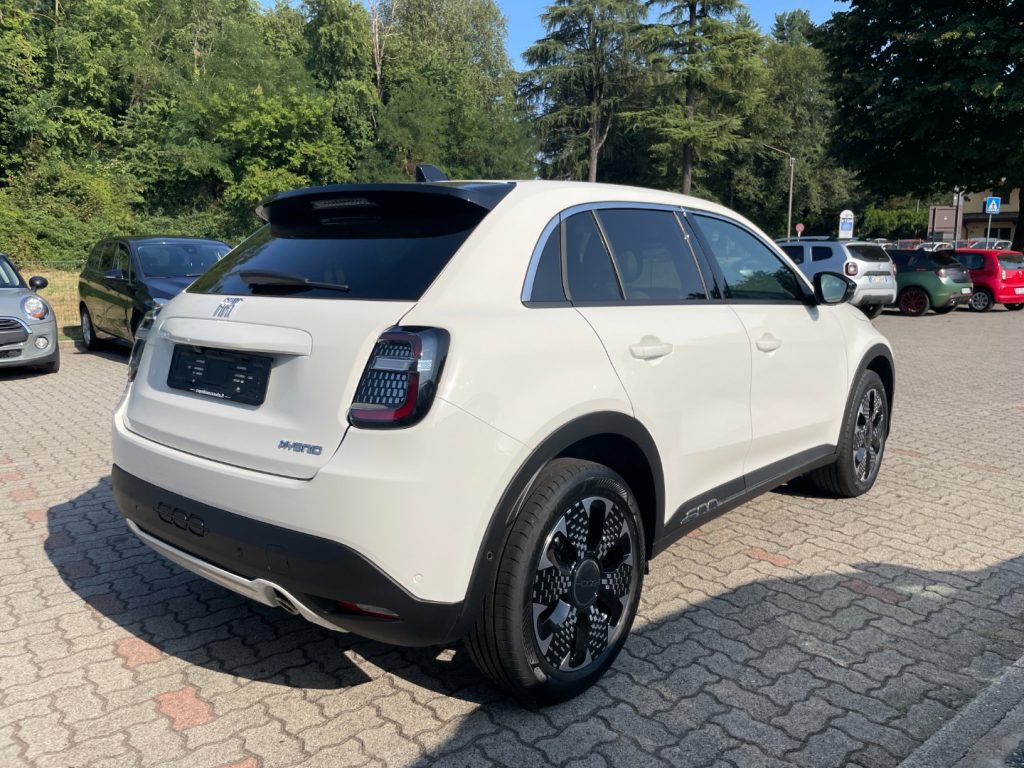 FIAT 600 Hybrid 110 CV DCT MHEV La Prima--16.300KM - 6