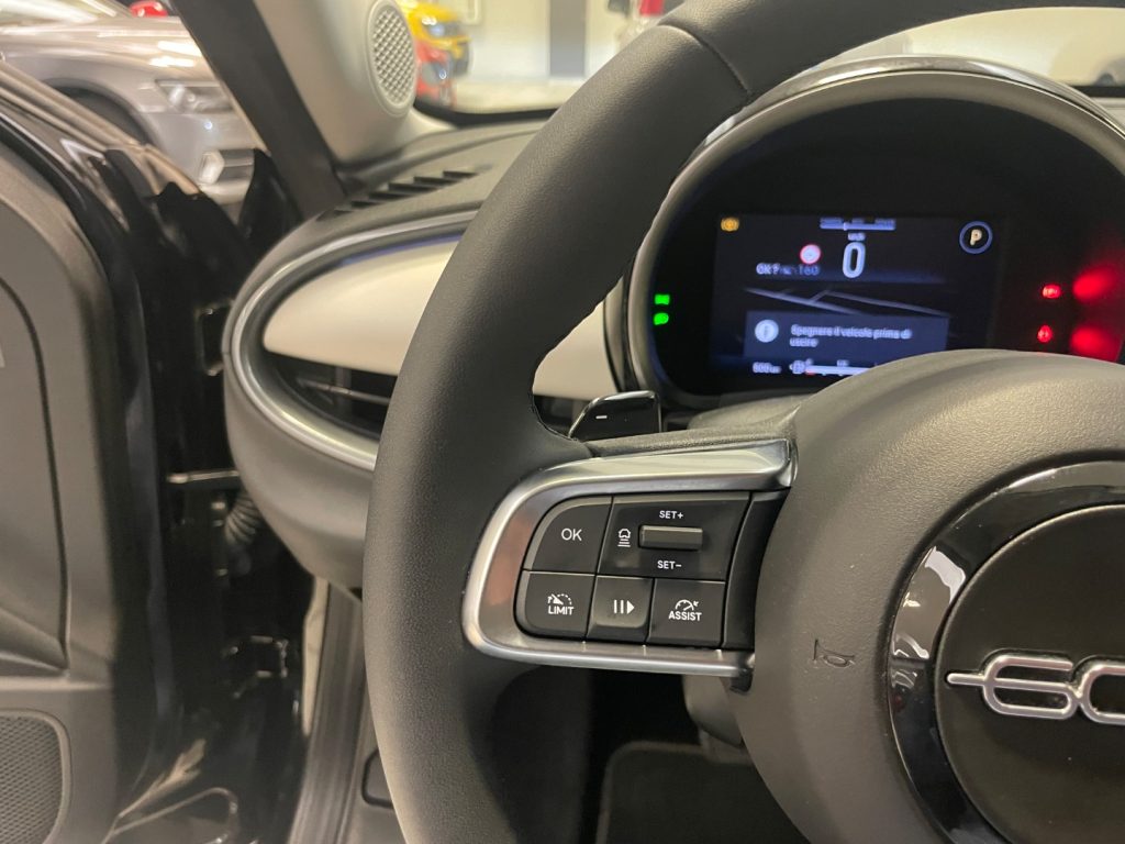FIAT 600 Hybrid 110 CV DCT MHEV La Prima--14.700KM - 12