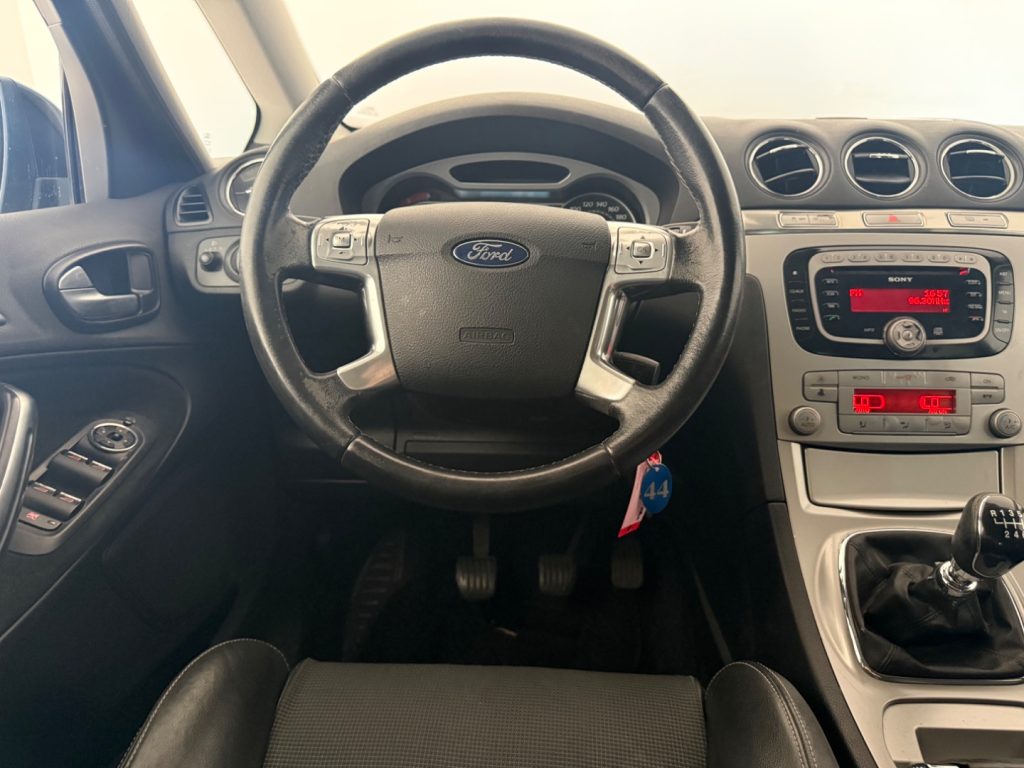 FORD S-Max 2.0 TDCi 140CV Titanium DPF - 10