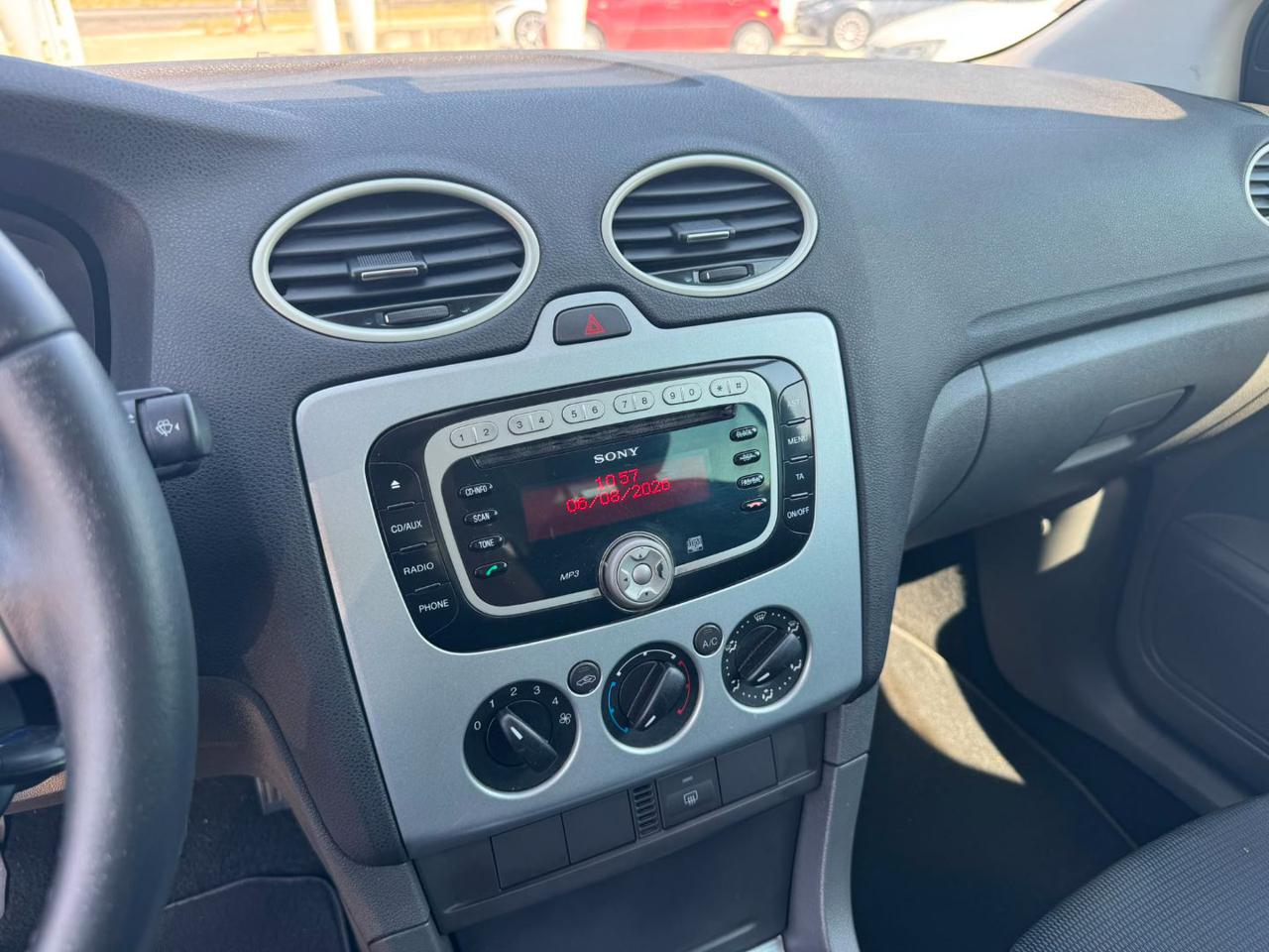 FORD Focus + 1.6 TDCi (90CV) SW - 10