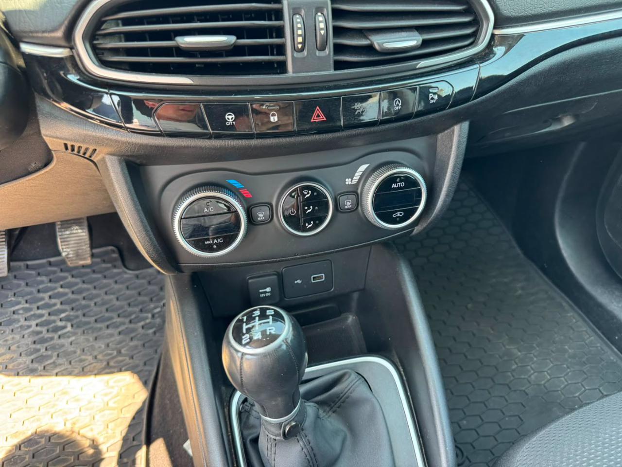 FIAT Tipo 1.0 Business - 12