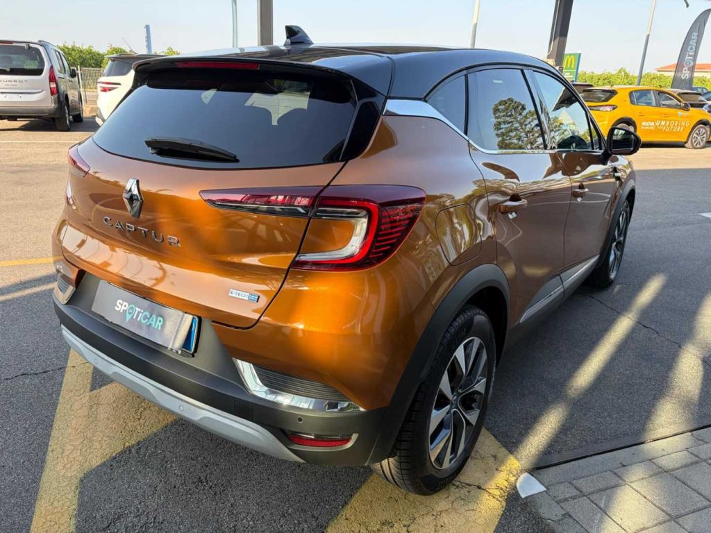 RENAULT Captur 1.6 E-Tech phev Intens 160cv auto - 6