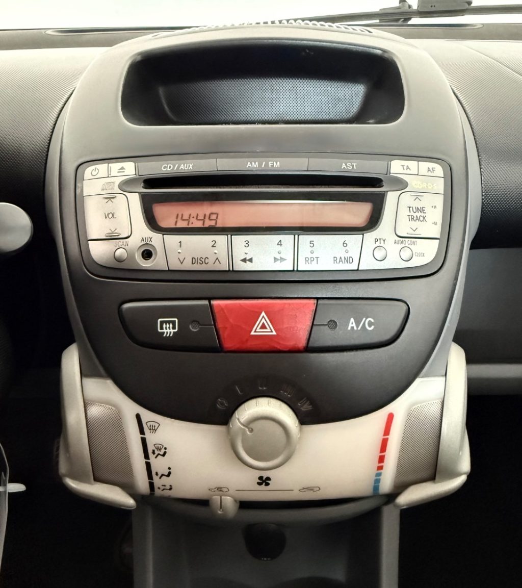 TOYOTA Aygo 1.0 12V VVT-i 3 porte Sol - 16