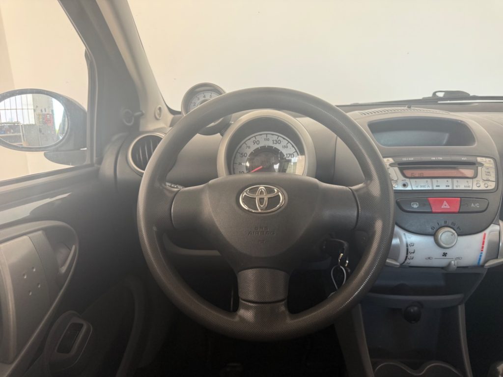 TOYOTA Aygo 1.0 12V VVT-i 3. porte Sol - 8