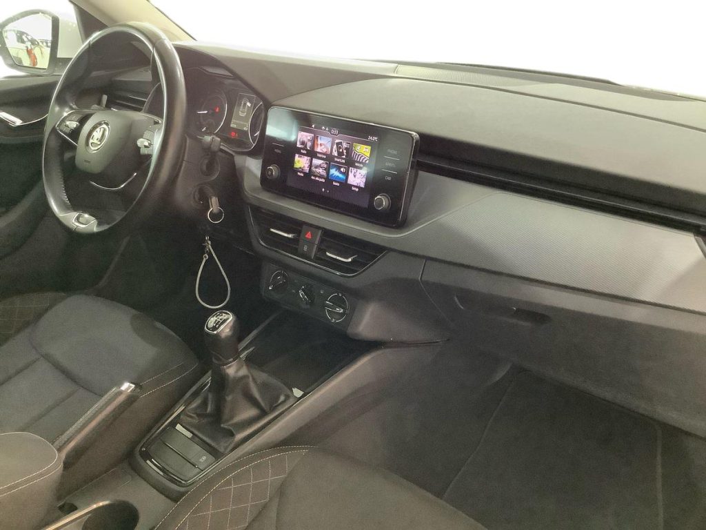 SKODA Kamiq 1.0 G-Tec Ambition - 9