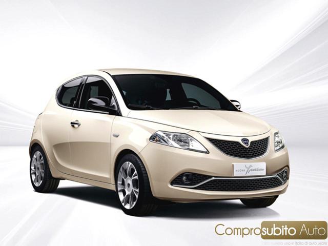 LANCIA Ypsilon Nero pastello