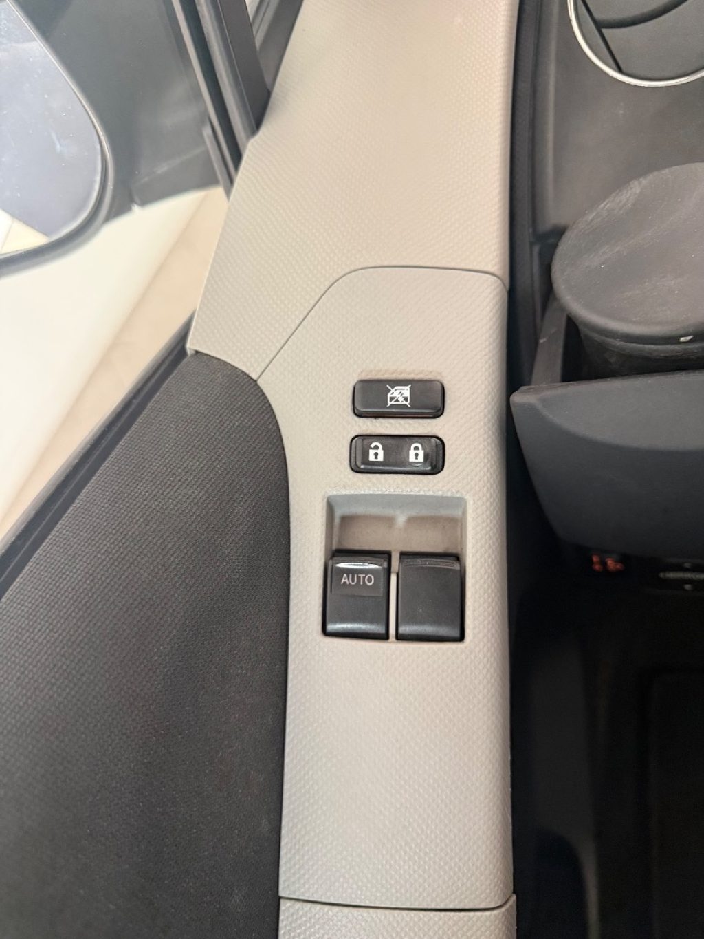 TOYOTA Yaris 1.3 5 porte M-MT Sol - 15