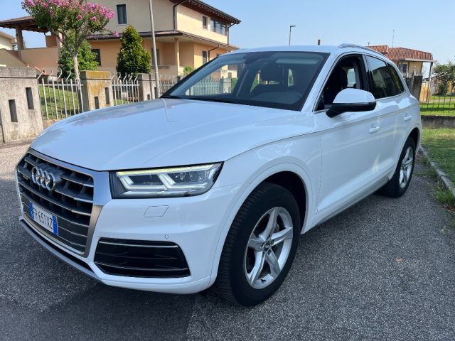 AUDI Q5 Bianco pastello