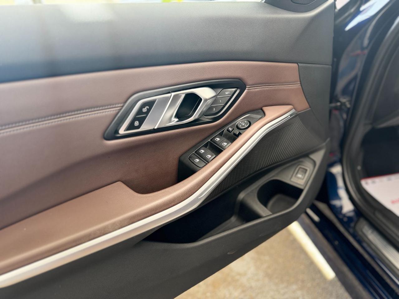 BMW 320 d Touring Luxury (Solo 37.650 KM) - 17