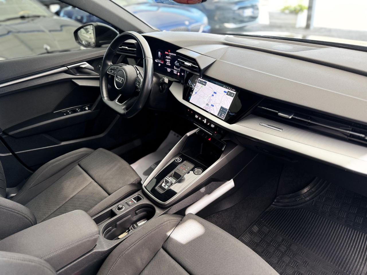 AUDI A3 SPB 35 TDI S-Tronic Sport Edition(Matrix/18) - 28