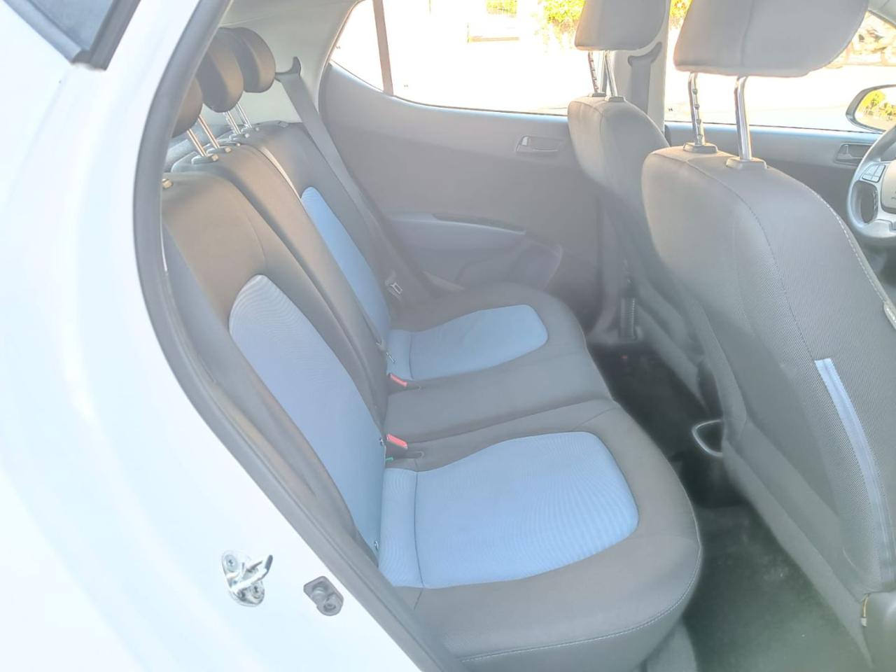 HYUNDAI i10 1.0 MPI Login - 24